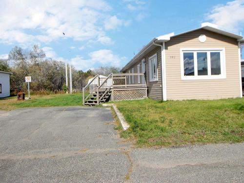 Frontage - 280 Av. Douay, Amos, QC - Outdoor