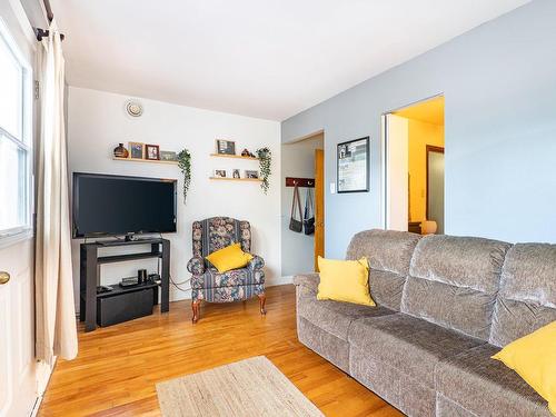 Logement - 5840  - 5844 Rue De Cadillac, Montréal (Mercier/Hochelaga-Maisonneuve), QC - Indoor Photo Showing Living Room