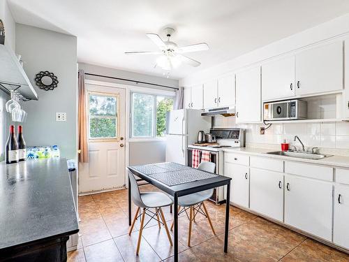 Logement - 5840  - 5844 Rue De Cadillac, Montréal (Mercier/Hochelaga-Maisonneuve), QC - Indoor Photo Showing Kitchen