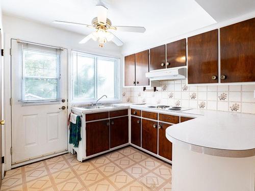 Cuisine - 5840  - 5844 Rue De Cadillac, Montréal (Mercier/Hochelaga-Maisonneuve), QC - Indoor Photo Showing Kitchen With Double Sink