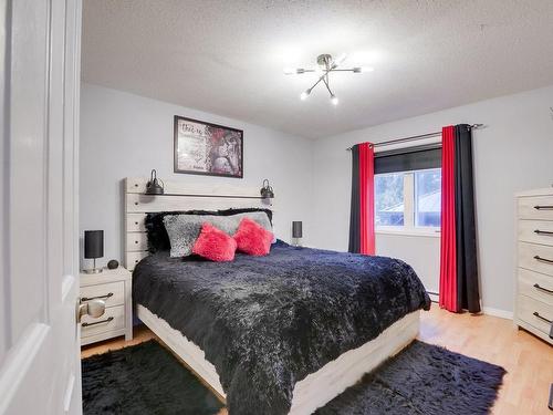 Chambre Ã Â coucher - 121 Rue Des Pins-Blancs, Gatineau (Masson-Angers), QC - Indoor Photo Showing Bedroom