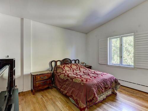 Chambre Ã Â coucher - 442 Av. Woodlea, Mont-Royal, QC - Indoor Photo Showing Bedroom