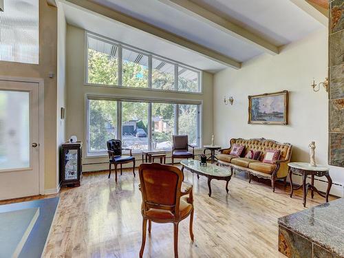 Salon - 442 Av. Woodlea, Mont-Royal, QC - Indoor Photo Showing Living Room