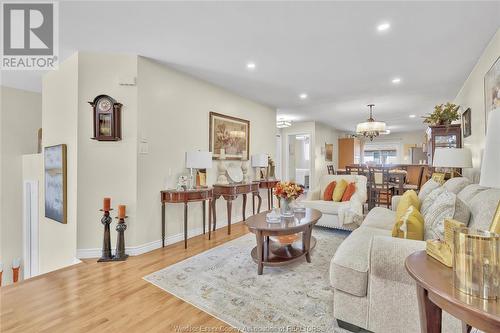 1384 Highnoon Drive, Windsor, ON - Indoor Photo Showing Living Room