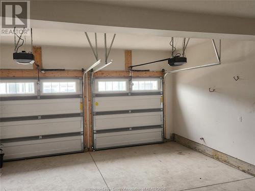 1619 Virtue Lane, Windsor, ON - Indoor Photo Showing Garage