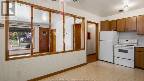 1694 George Avenue, Windsor, ON - Indoor Photo Showing Kitchen