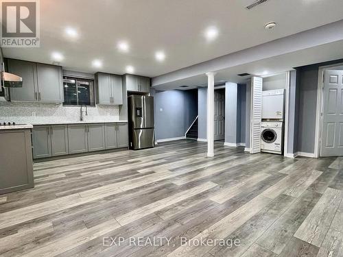 Bsmt - 11 Bassett Crescent, Brampton, ON - Indoor Photo Showing Kitchen