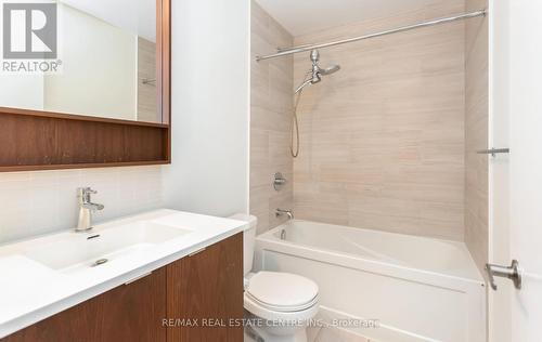 Ph03 - 2560 Eglinton Avenue W, Mississauga, ON - Indoor Photo Showing Bathroom