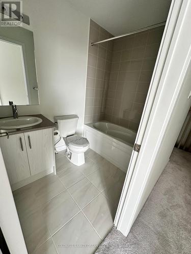 3550 Colonial Drive, Mississauga, ON - Indoor Photo Showing Bathroom