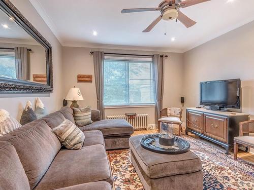 Salon - 4845 Av. Rosedale, Montréal (Côte-Des-Neiges/Notre-Dame-De-Grâce), QC - Indoor Photo Showing Living Room