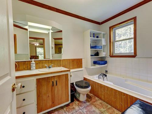 Salle de bains attenante Ã  la CCP - 53 Rue Du Chardonneret, Magog, QC - Indoor Photo Showing Bathroom