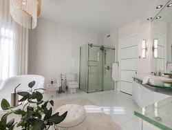 Ensuite bathroom - 