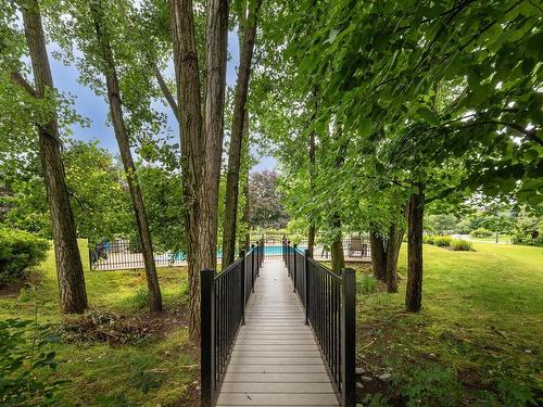 Pool - 500-270 Rue De Vimy, Saint-Bruno-De-Montarville, QC - Outdoor