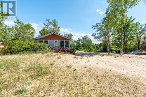 7403 Sanderson Road, Lambton Shores (Port Franks), ON - Outdoor