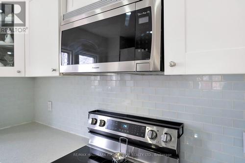 241 Eulalie Avenue S, Oshawa, ON - Indoor Photo Showing Kitchen