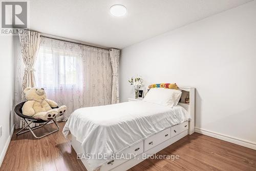 86 Oldhill Street W, Richmond Hill, ON - Indoor Photo Showing Bedroom