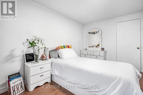 86 Oldhill Street W, Richmond Hill, ON - Indoor Photo Showing Bedroom