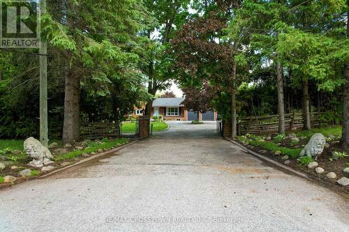 4175 5Th Side Road, Bradford West Gwillimbury, ON - Outdoor