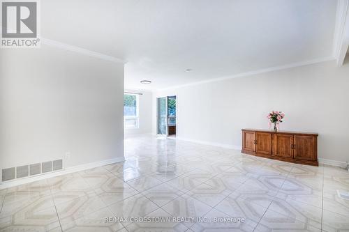 4175 5Th Side Road, Bradford West Gwillimbury, ON - Indoor Photo Showing Other Room