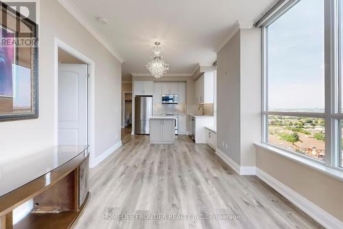 1602 - 30 North Park Road, Vaughan, ON - Indoor Photo Showing Kitchen