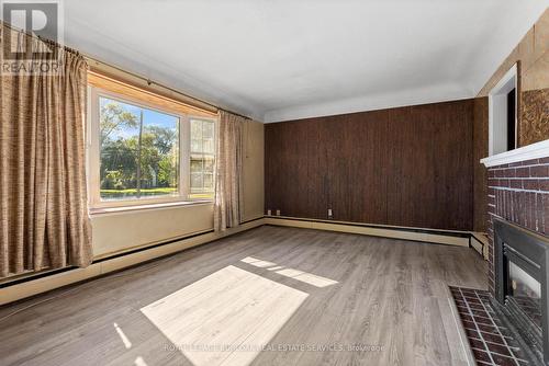 2027 Churchill Avenue, Burlington, ON - Indoor Photo Showing Other Room