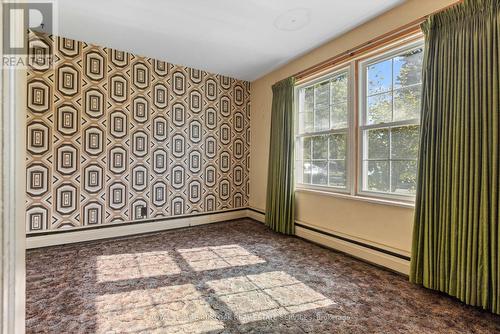 2027 Churchill Avenue, Burlington, ON - Indoor Photo Showing Other Room