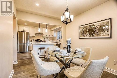 164 Gardiner Drive, Hamilton, ON - Indoor Photo Showing Dining Room