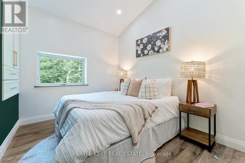 1 - 24 Ruby Lane, Huntsville, ON - Indoor Photo Showing Bedroom