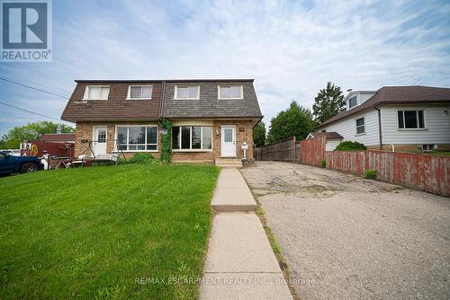 B - 137 Henry Street, Brantford, ON - Outdoor