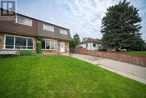 B - 137 Henry Street, Brantford, ON - Outdoor