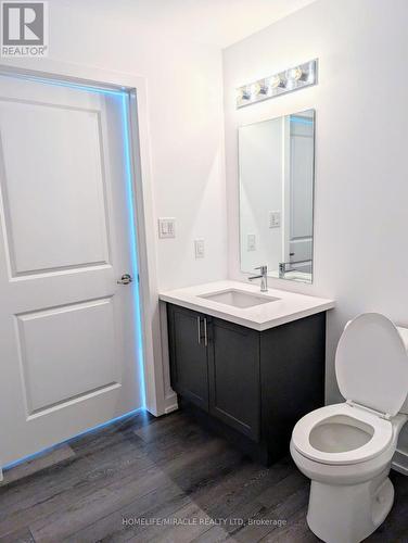 219 - 470 Dundas Street E, Hamilton, ON - Indoor Photo Showing Bathroom