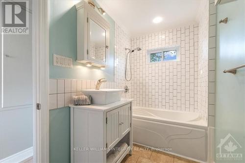 1876 Division Street, Ottawa, ON - Indoor Photo Showing Bathroom