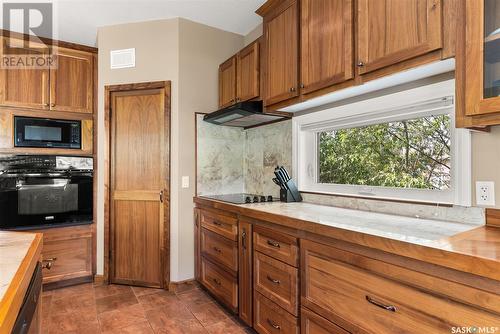 1 Emerald Creek Road, White City, SK - Indoor Photo Showing Kitchen