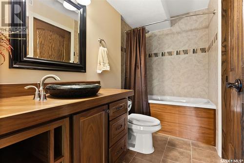 1 Emerald Creek Road, White City, SK - Indoor Photo Showing Bathroom