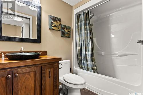 1 Emerald Creek Road, White City, SK - Indoor Photo Showing Bathroom