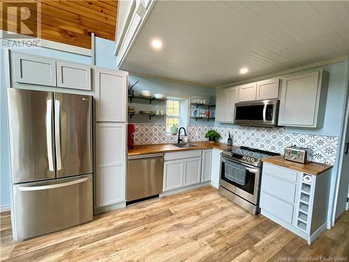 740 Howard Brook Road, Hartland, NB - Indoor Photo Showing Kitchen