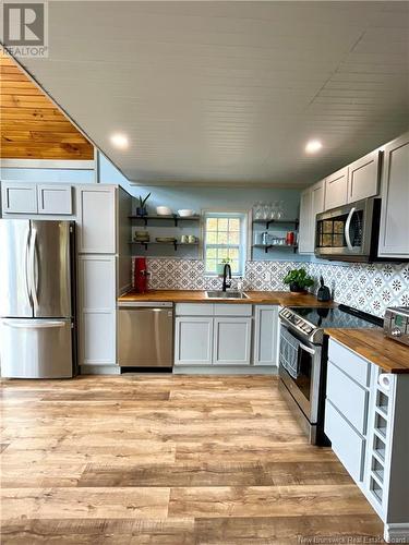 740 Howard Brook Road, Hartland, NB - Indoor Photo Showing Kitchen