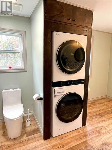 740 Howard Brook Road, Hartland, NB - Indoor Photo Showing Laundry Room