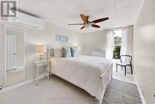 214 Wellington Main St Street, Prince Edward County (Wellington), ON - Indoor Photo Showing Bedroom