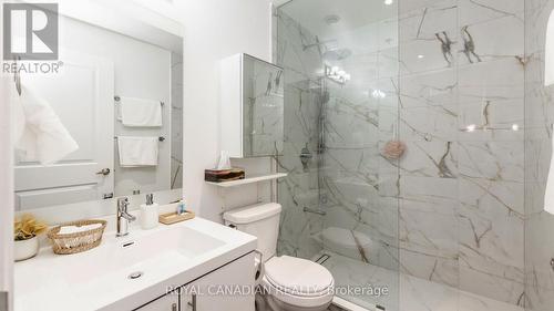 308 - 55 Speers Road, Oakville, ON - Indoor Photo Showing Bathroom