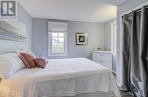 242 Oshawa Boulevard S, Oshawa, ON - Indoor Photo Showing Bedroom