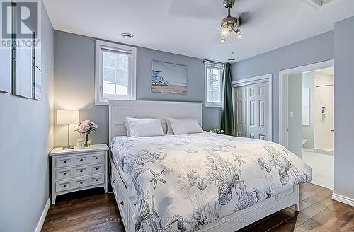 242 Oshawa Boulevard S, Oshawa, ON - Indoor Photo Showing Bedroom