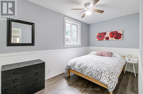 242 Oshawa Boulevard S, Oshawa, ON - Indoor Photo Showing Bedroom