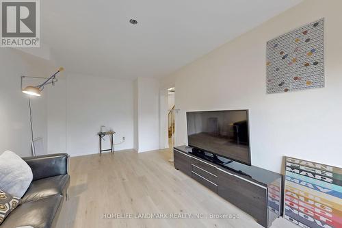 64 Alderbury Drive, Markham, ON - Indoor Photo Showing Living Room