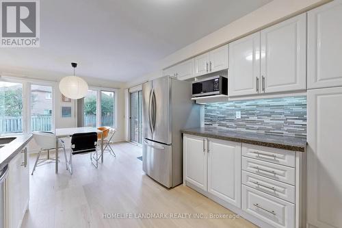 64 Alderbury Drive, Markham, ON - Indoor Photo Showing Kitchen