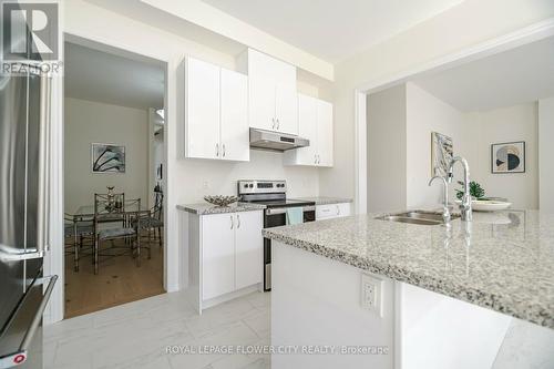 6 Coulterville Drive, Caledon, ON - Indoor Photo Showing Kitchen With Stainless Steel Kitchen With Double Sink With Upgraded Kitchen