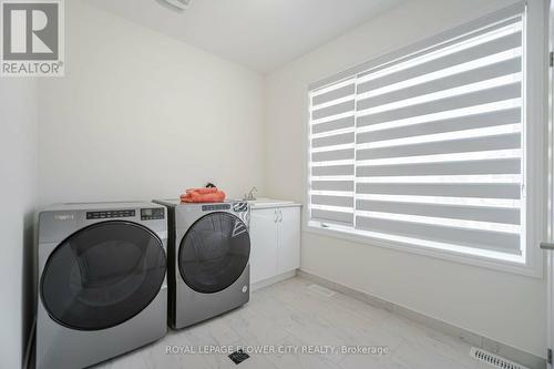 6 Coulterville Drive, Caledon, ON - Indoor Photo Showing Laundry Room