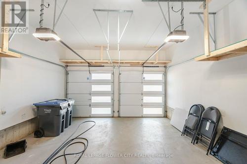 6 Coulterville Drive, Caledon, ON - Indoor Photo Showing Garage