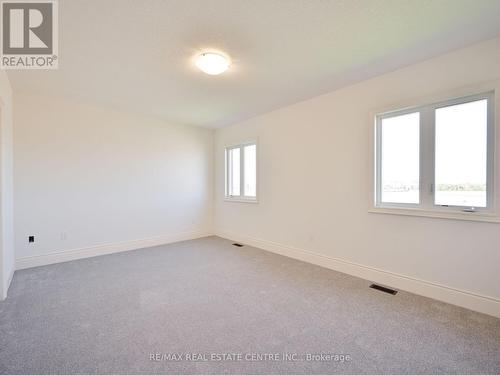 1555 Severn Drive, Milton, ON - Indoor Photo Showing Other Room