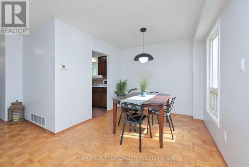 3272 Candela Drive, Mississauga, ON - Indoor Photo Showing Dining Room